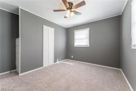 2833 Ellis Avenue NE Canton OH 44705