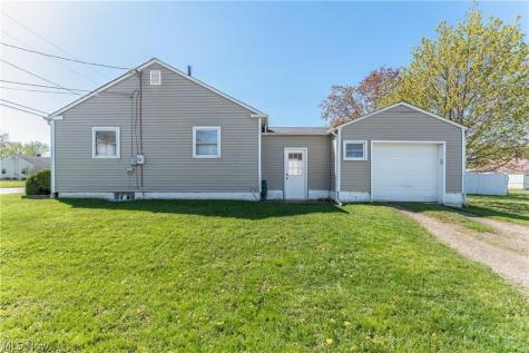 2833 Ellis Avenue NE Canton OH 44705