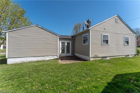 2833 Ellis Avenue NE Canton OH 44705