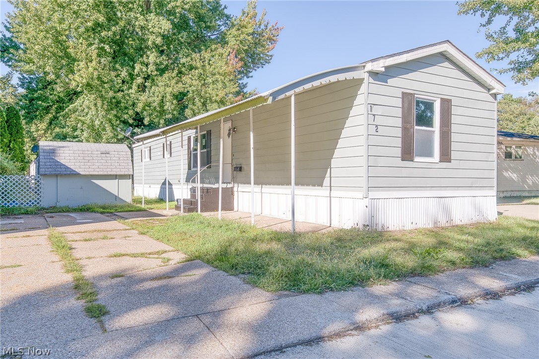 172 Paradise Boulevard Madison OH 44057