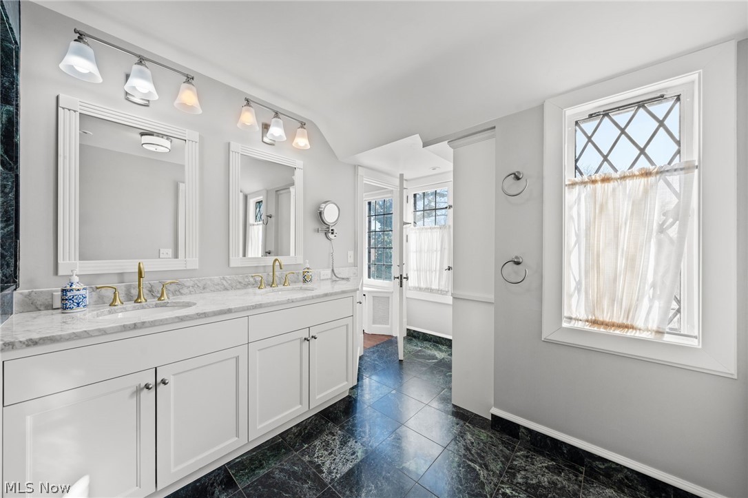 20789 Shaker Boulevard Shaker Heights OH 44122