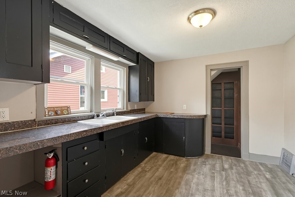 2374 Lakeside Drive Lakemore OH 44250
