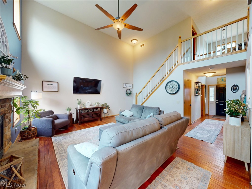 2450 Fairchild Circle NW Uniontown OH 44685