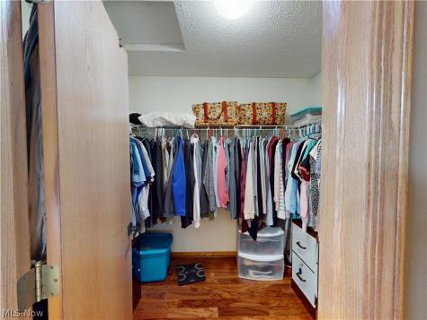 2450 Fairchild Circle NW Uniontown OH 44685