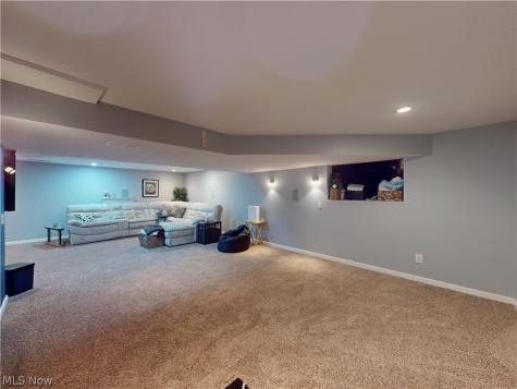 2450 Fairchild Circle NW Uniontown OH 44685