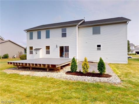 2450 Fairchild Circle NW Uniontown OH 44685