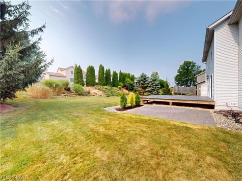 2450 Fairchild Circle NW Uniontown OH 44685