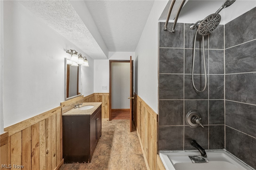 1409 W 40th Street Lorain OH 44053