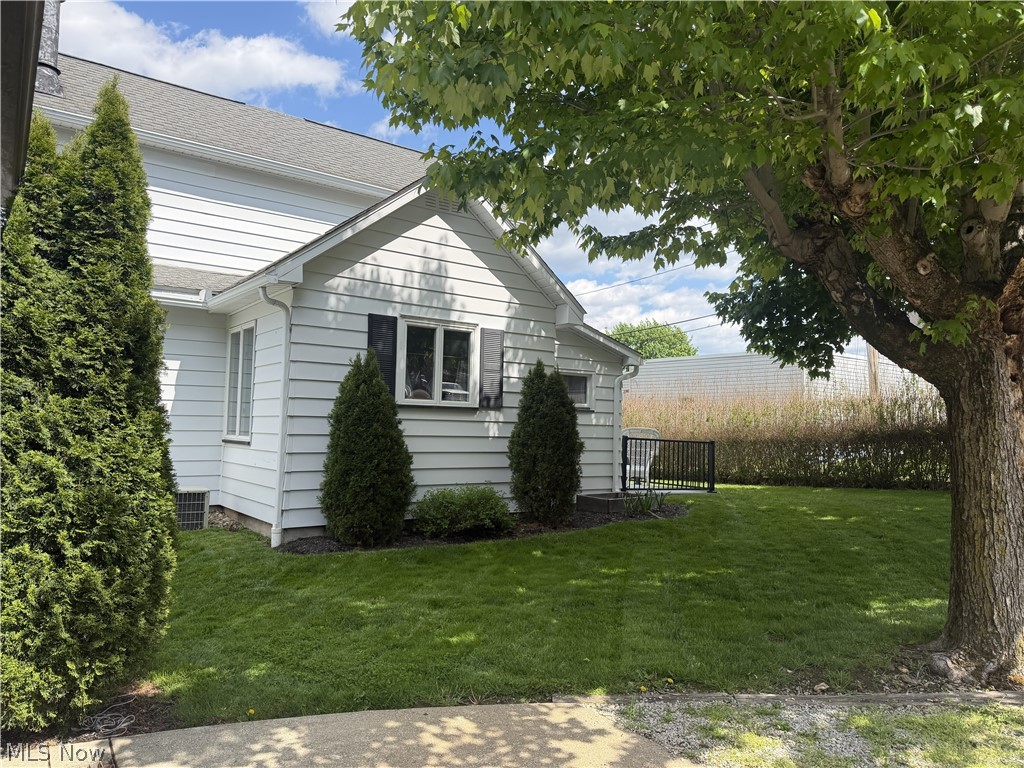 118 2nd Avenue NW Beach City OH 44608