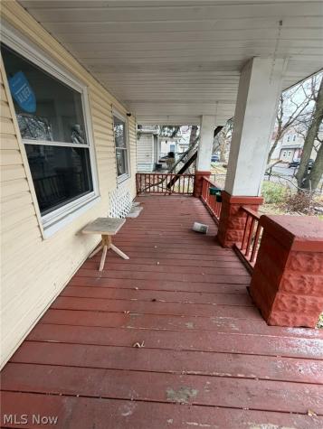 6812 Lawn Avenue Cleveland OH 44102