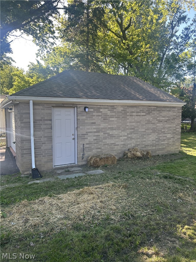 24371 Hartland Drive Euclid OH 44123