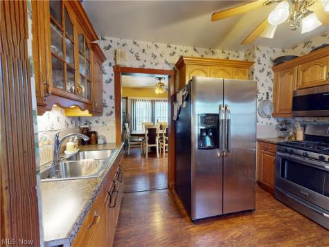 3073 W 116th Street Cleveland OH 44111