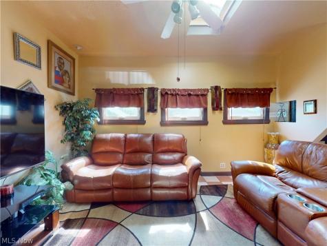 3073 W 116th Street Cleveland OH 44111