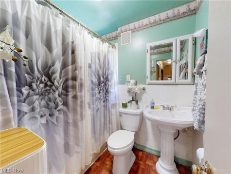 3073 W 116th Street Cleveland OH 44111