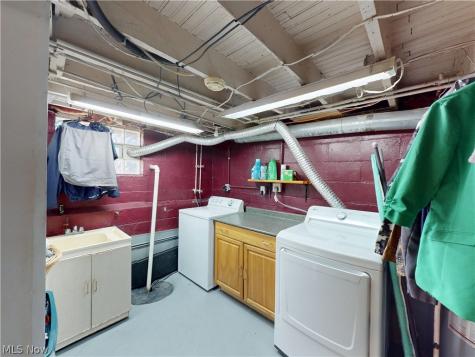 3073 W 116th Street Cleveland OH 44111