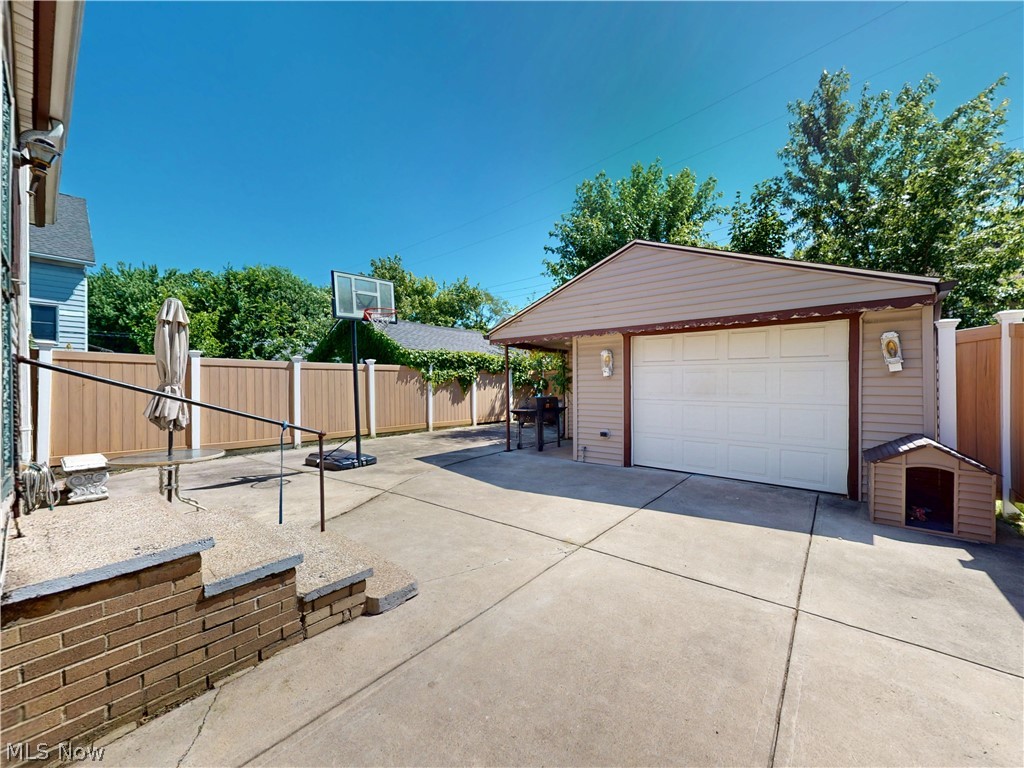3073 W 116th Street Cleveland OH 44111