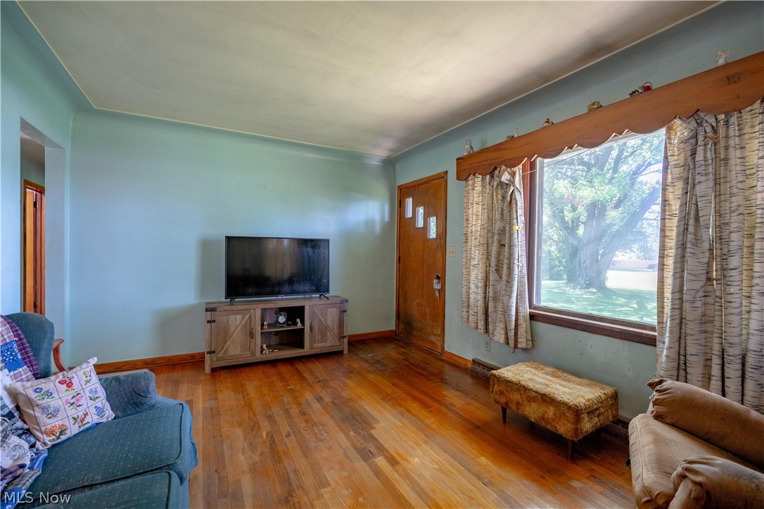8753 S Duck Creek Road Berlin Center OH 44401