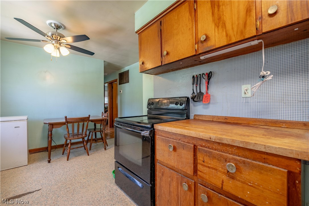 8753 S Duck Creek Road Berlin Center OH 44401