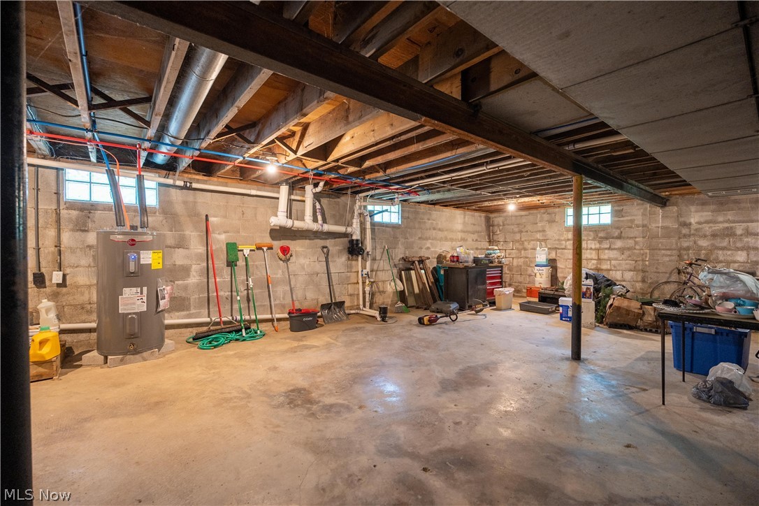 8753 S Duck Creek Road Berlin Center OH 44401