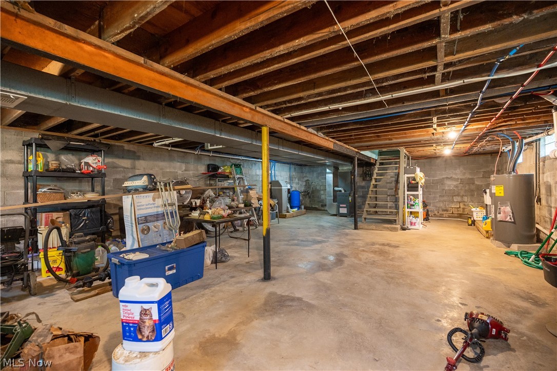 8753 S Duck Creek Road Berlin Center OH 44401