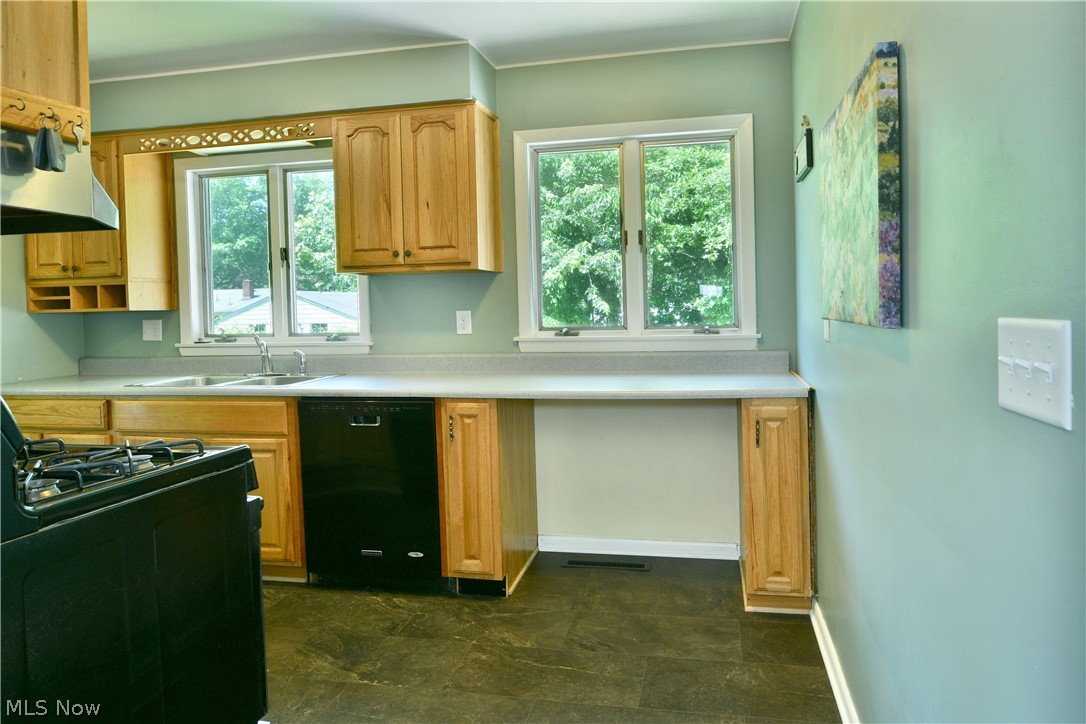 182 Shirley Lane NW Warren OH 44483