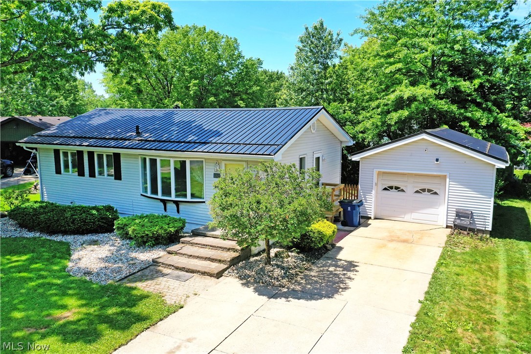 182 Shirley Lane NW Warren OH 44483