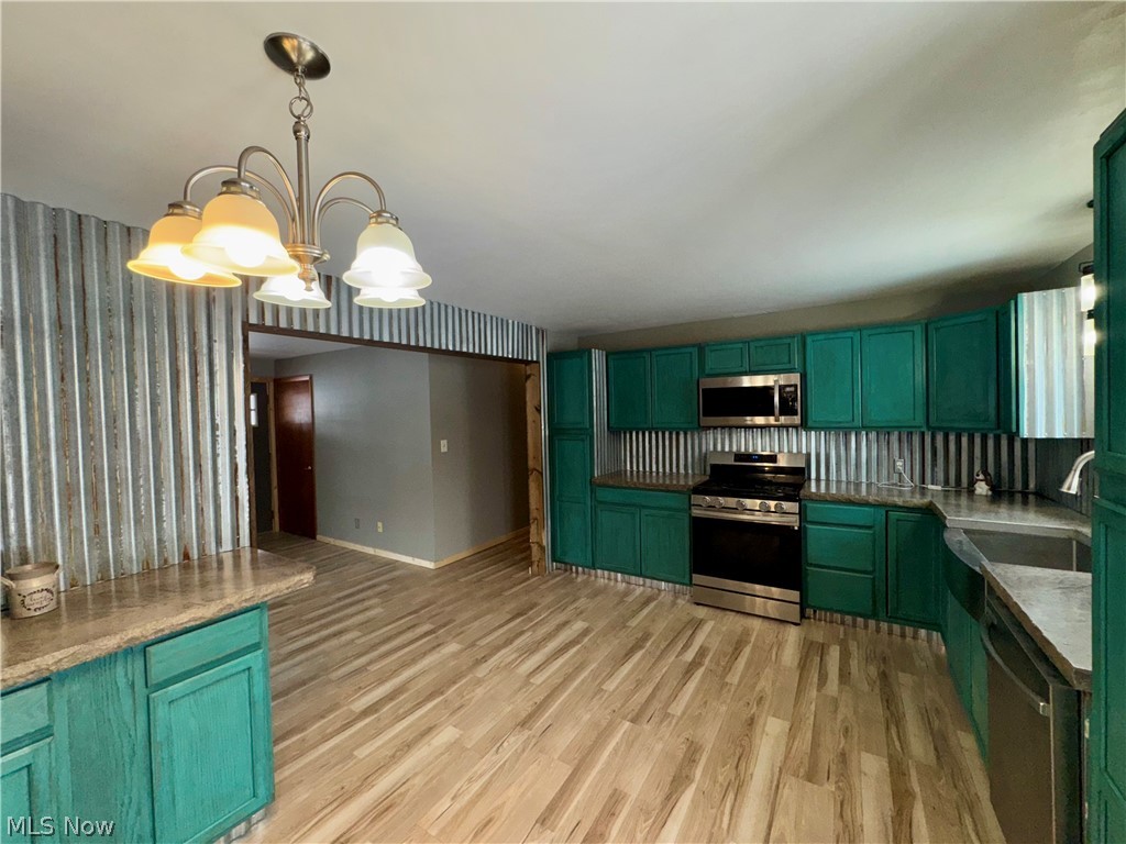 470 Nel Da Mar Drive New Concord OH 43762