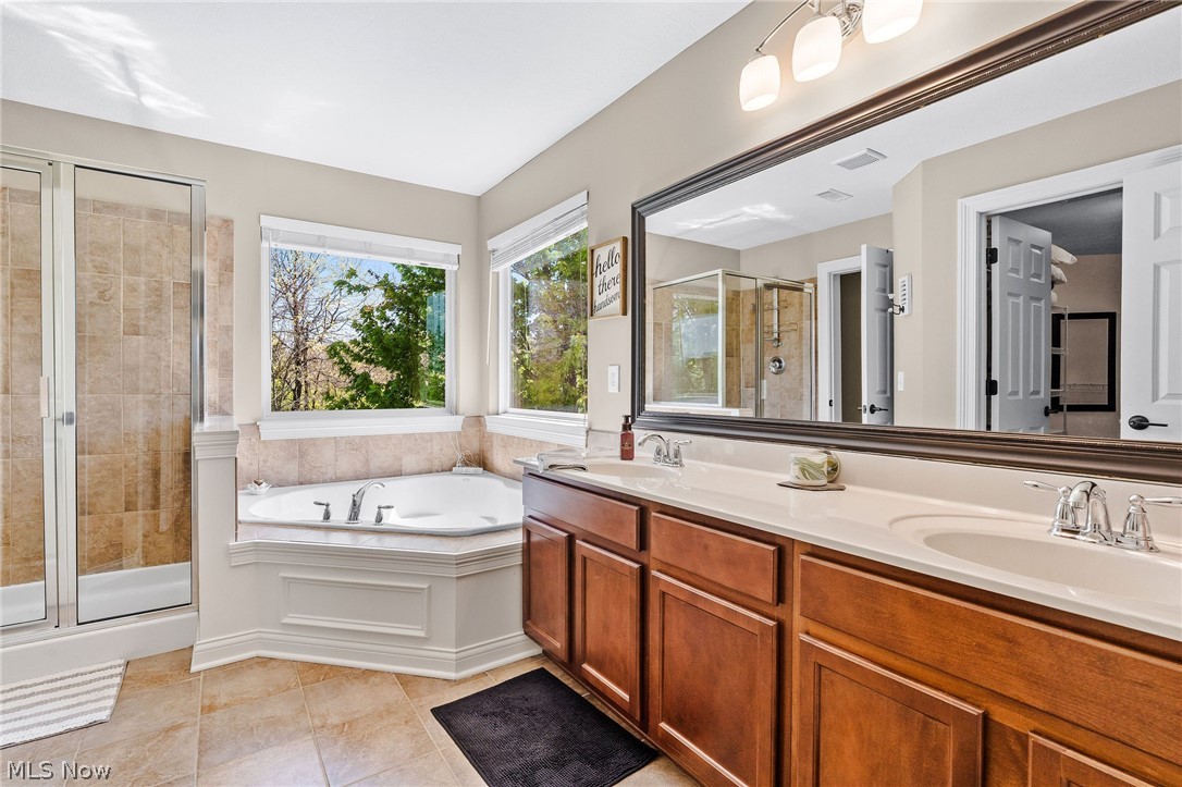2886 Parnham Drive Medina OH 44256