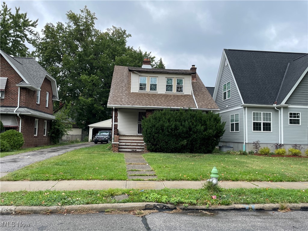 2137 N Taylor Road Cleveland Heights OH 44112