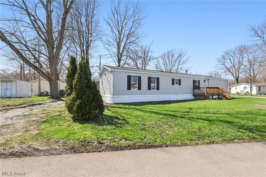 6800 Lake Road W Geneva OH 44041