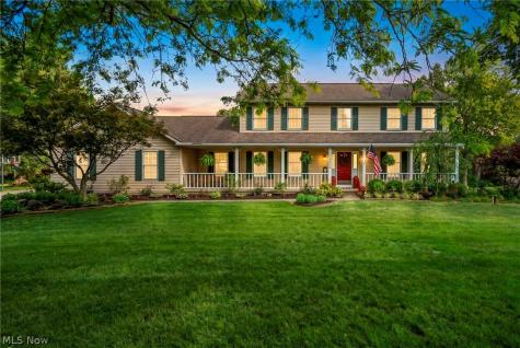 2384 Twin Lakes Drive Uniontown OH 44685