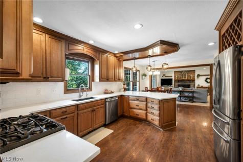 2384 Twin Lakes Drive Uniontown OH 44685