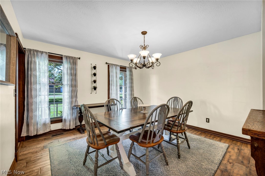 2384 Twin Lakes Drive Uniontown OH 44685