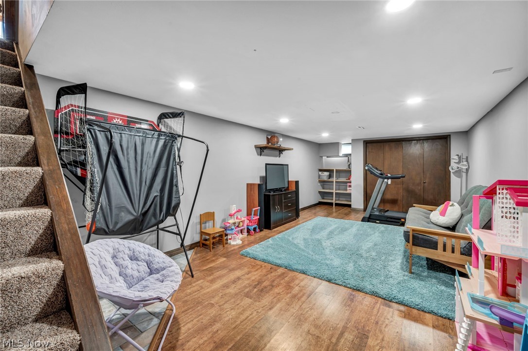 2384 Twin Lakes Drive Uniontown OH 44685