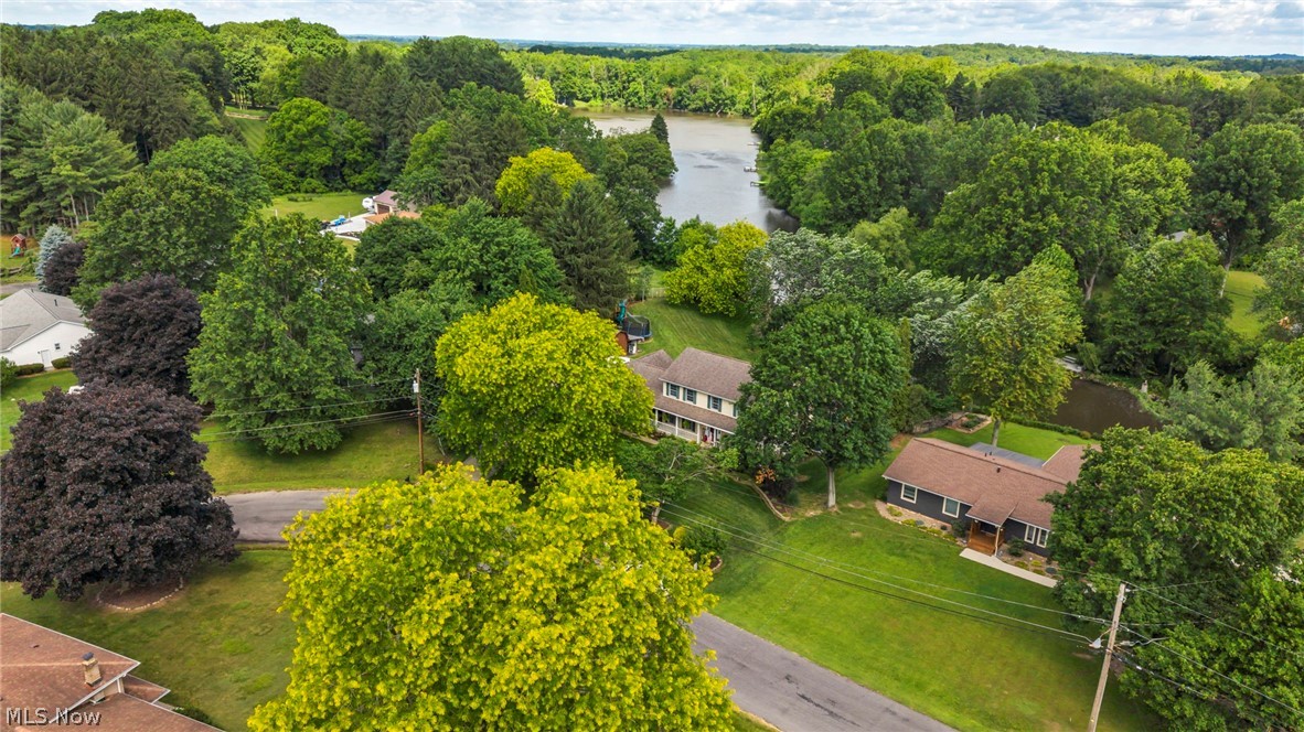 2384 Twin Lakes Drive Uniontown OH 44685