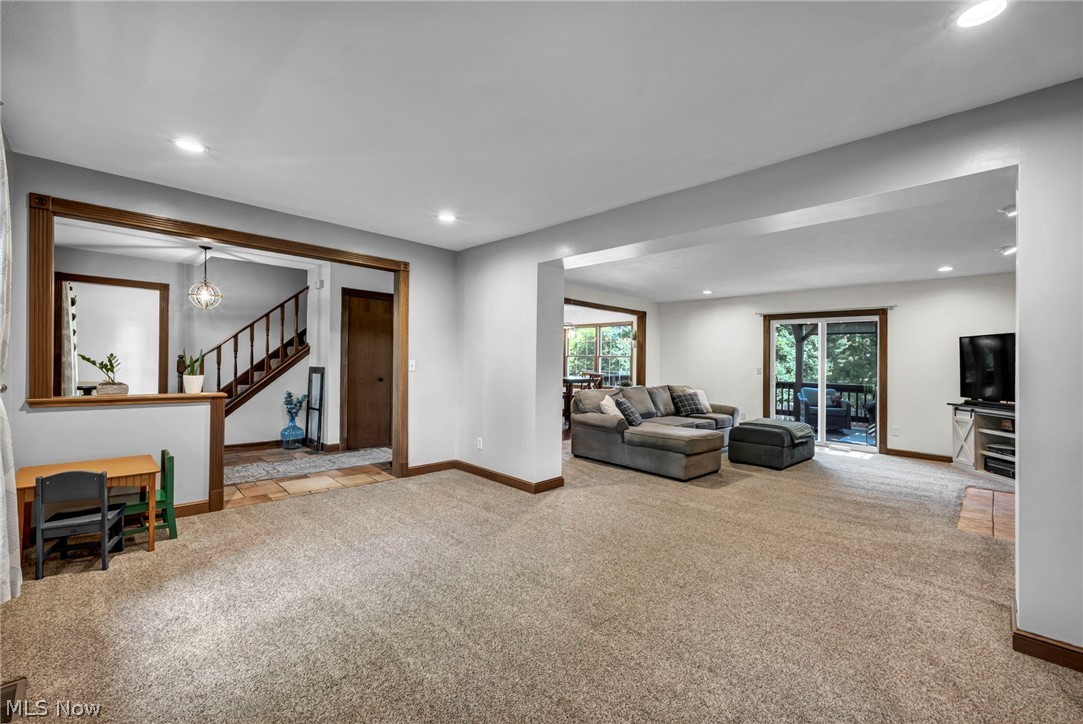 2384 Twin Lakes Drive Uniontown OH 44685