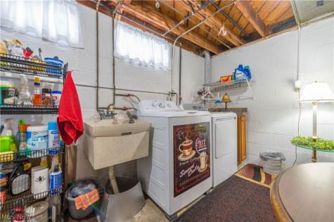 30414 Mildred Drive Willowick OH 44095