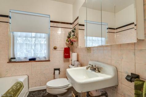 18860 Lorain Road Fairview Park OH 44126