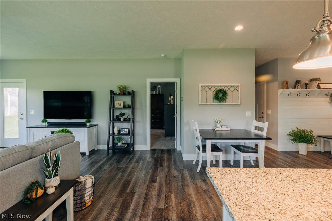 9280 Woodland Blue Drive Seville OH 44273
