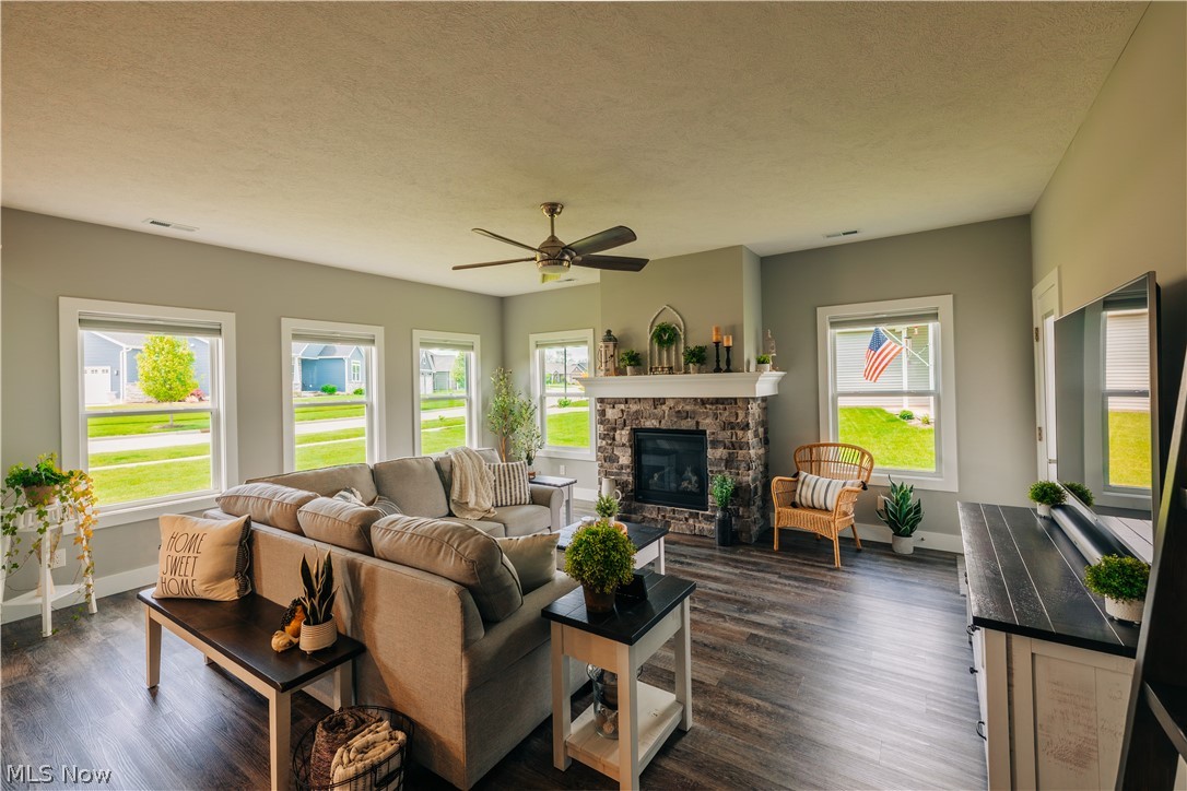 9280 Woodland Blue Drive Seville OH 44273