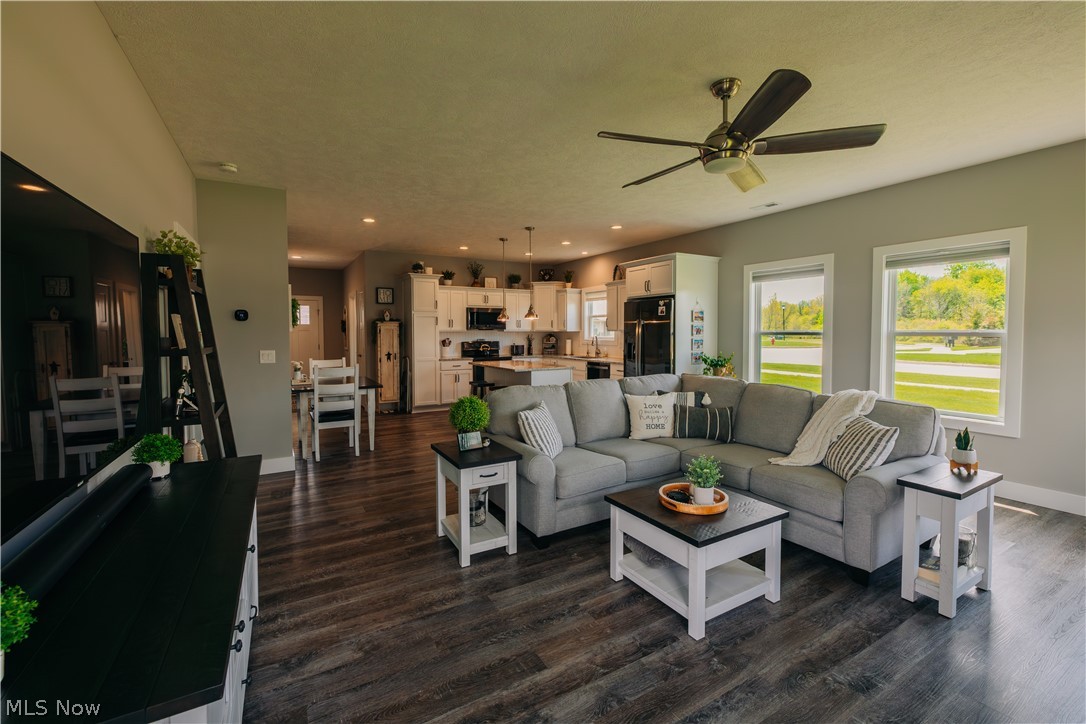 9280 Woodland Blue Drive Seville OH 44273