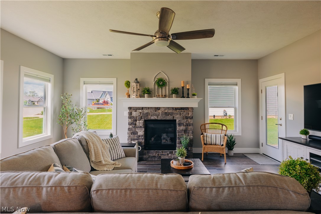 9280 Woodland Blue Drive Seville OH 44273