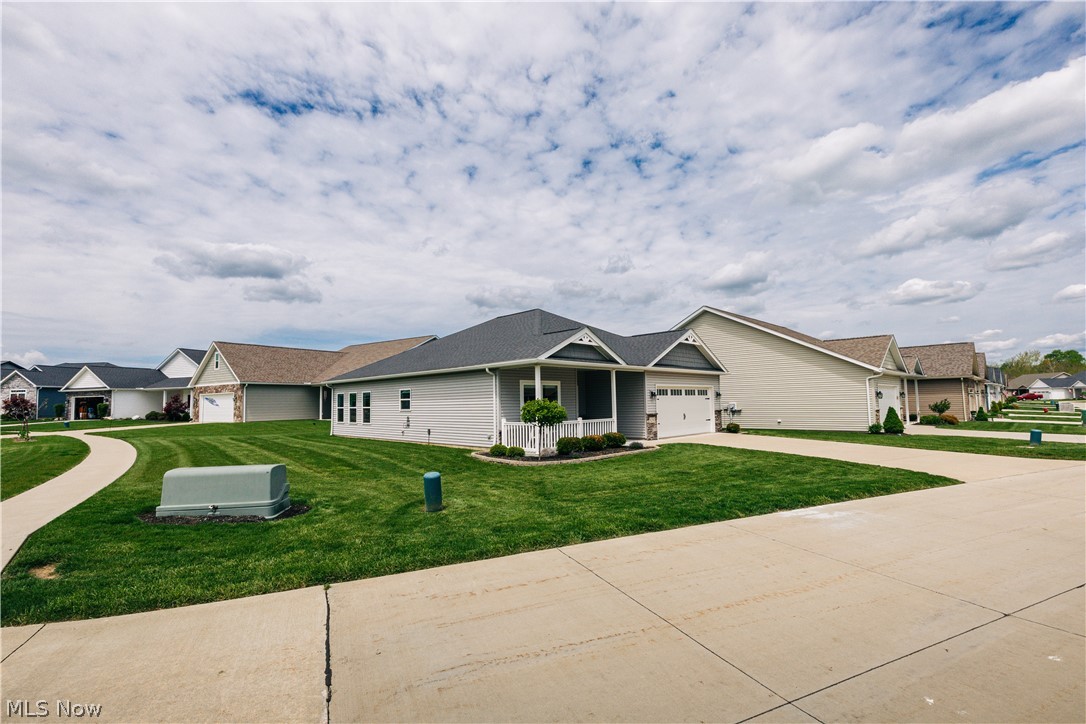 9280 Woodland Blue Drive Seville OH 44273