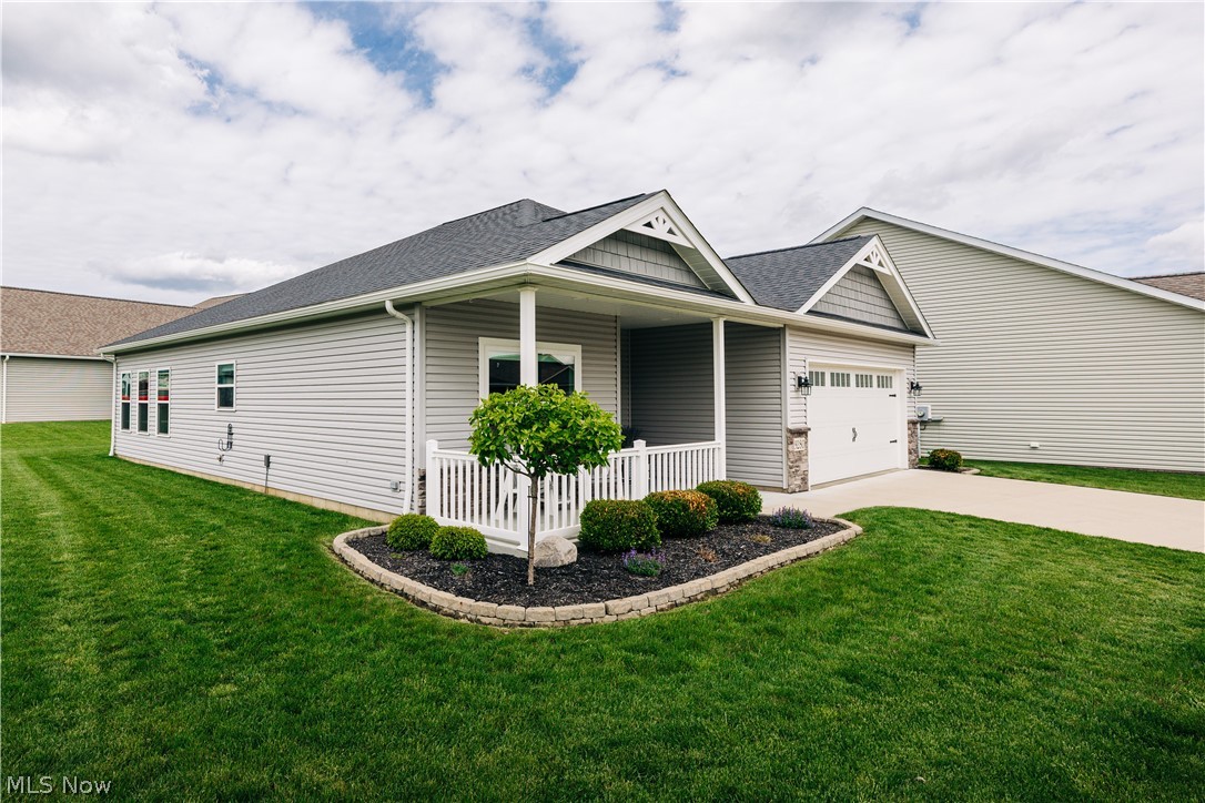 9280 Woodland Blue Drive Seville OH 44273