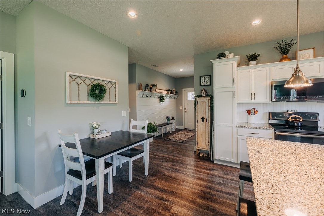9280 Woodland Blue Drive Seville OH 44273