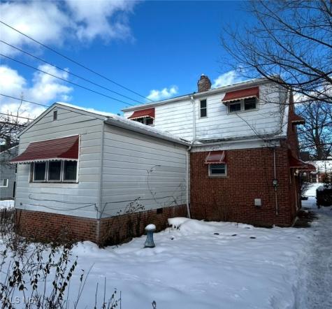 21202 Hillgrove Avenue Maple Heights OH 44137