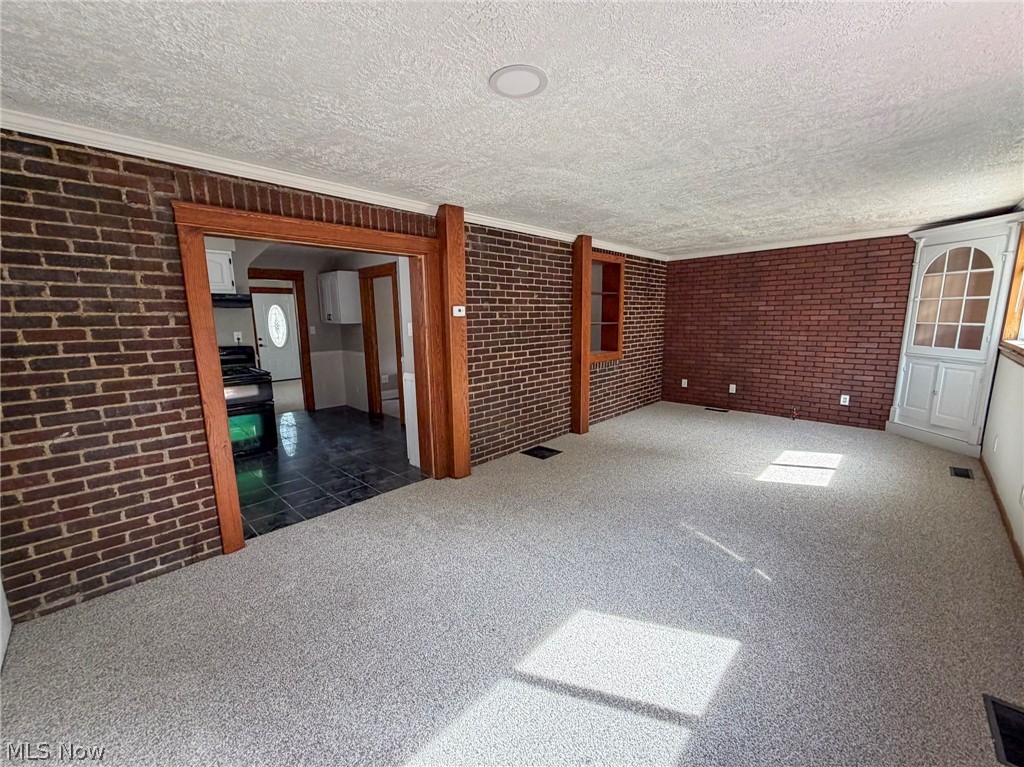 434 Pennsylvania Avenue Mcdonald OH 44437