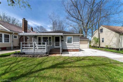 575 W Glendale Street Bedford OH 44146