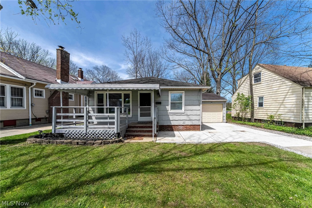 575 W Glendale Street Bedford OH 44146