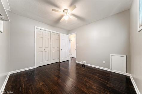 575 W Glendale Street Bedford OH 44146